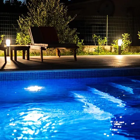 Villa Macanovi Dvori With Private Pool Jasenice