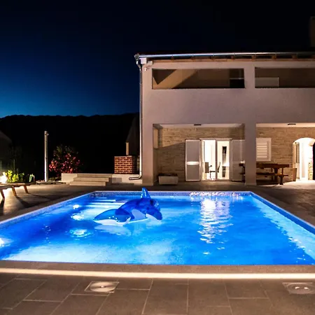Macanovi Dvori With Private Pool *