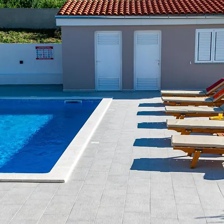 Villa Macanovi Dvori With Private Pool *