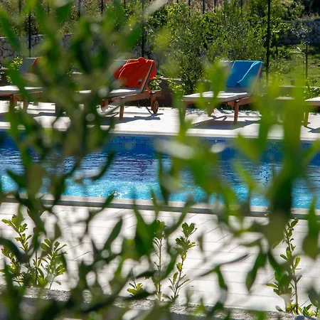 Macanovi Dvori With Private Pool * Jasenice (Zadar)