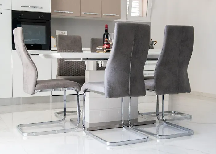 Macanovi Dvori With Private Pool *