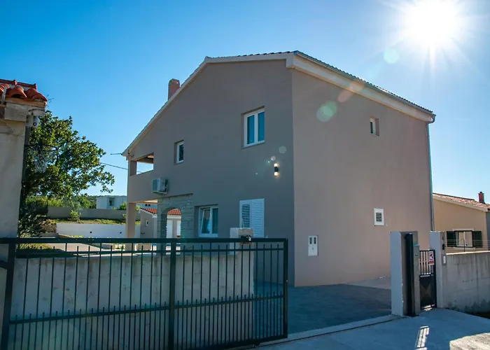 Macanovi Dvori With Private Pool