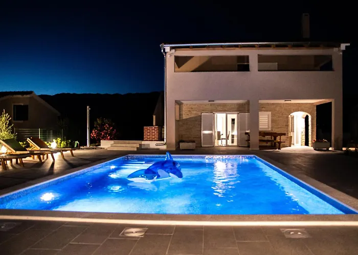 Macanovi Dvori With Private Pool *
