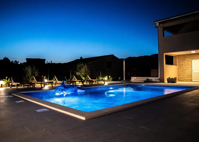 Macanovi Dvori With Private Pool Jasenice (Zadar)