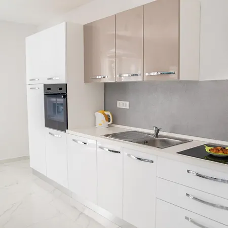 Macanovi Dvori With Private Pool Вилла